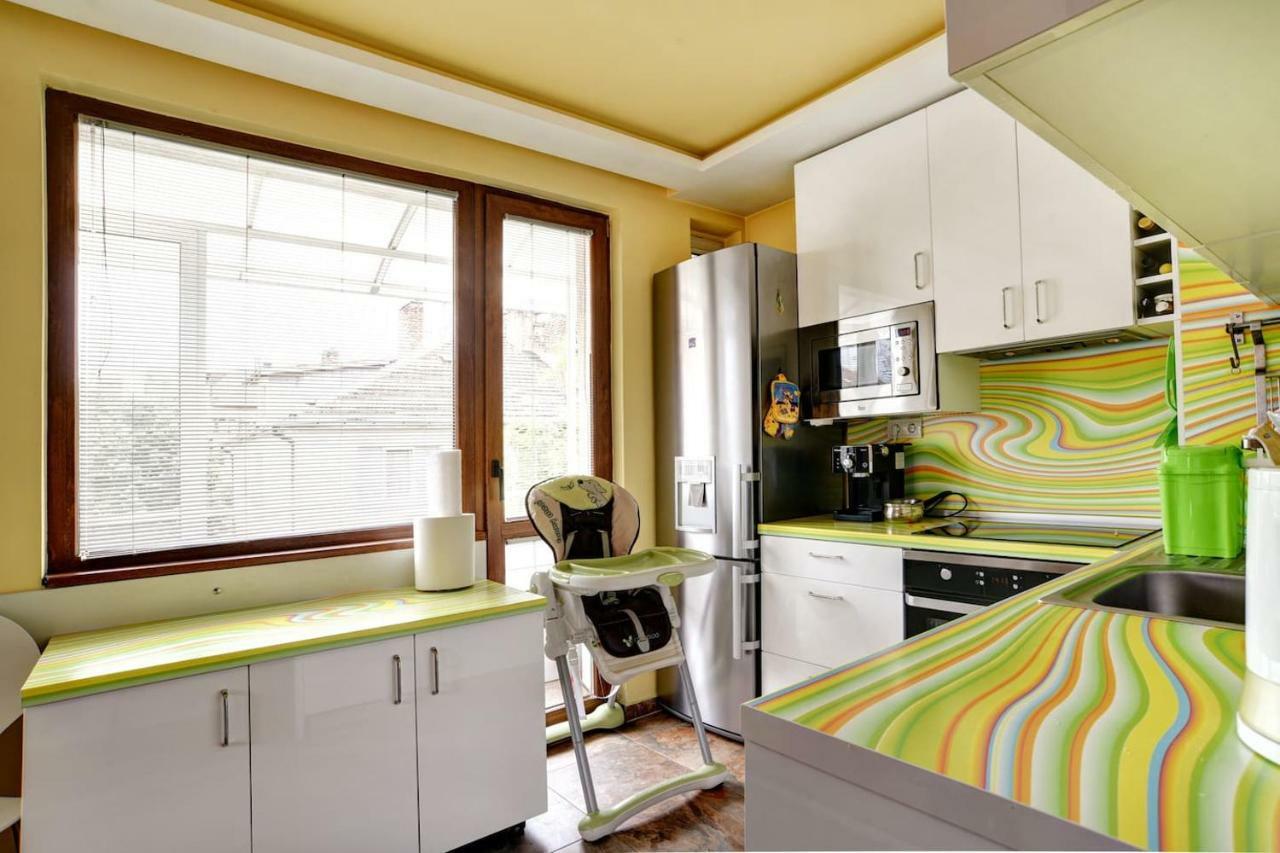 Spacious And Stylish Apartment In The Heart Of Sofia Plus Parking Exterior foto